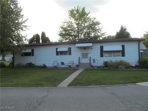 3 Trollyview Lane, Olmsted Twp, OH, 44138 | Card Image
