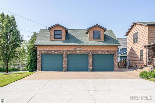 6890 Jessie Dr, House other with 4 bedrooms, 2 bathrooms and null parking in Saint Helen MI | Image 15
