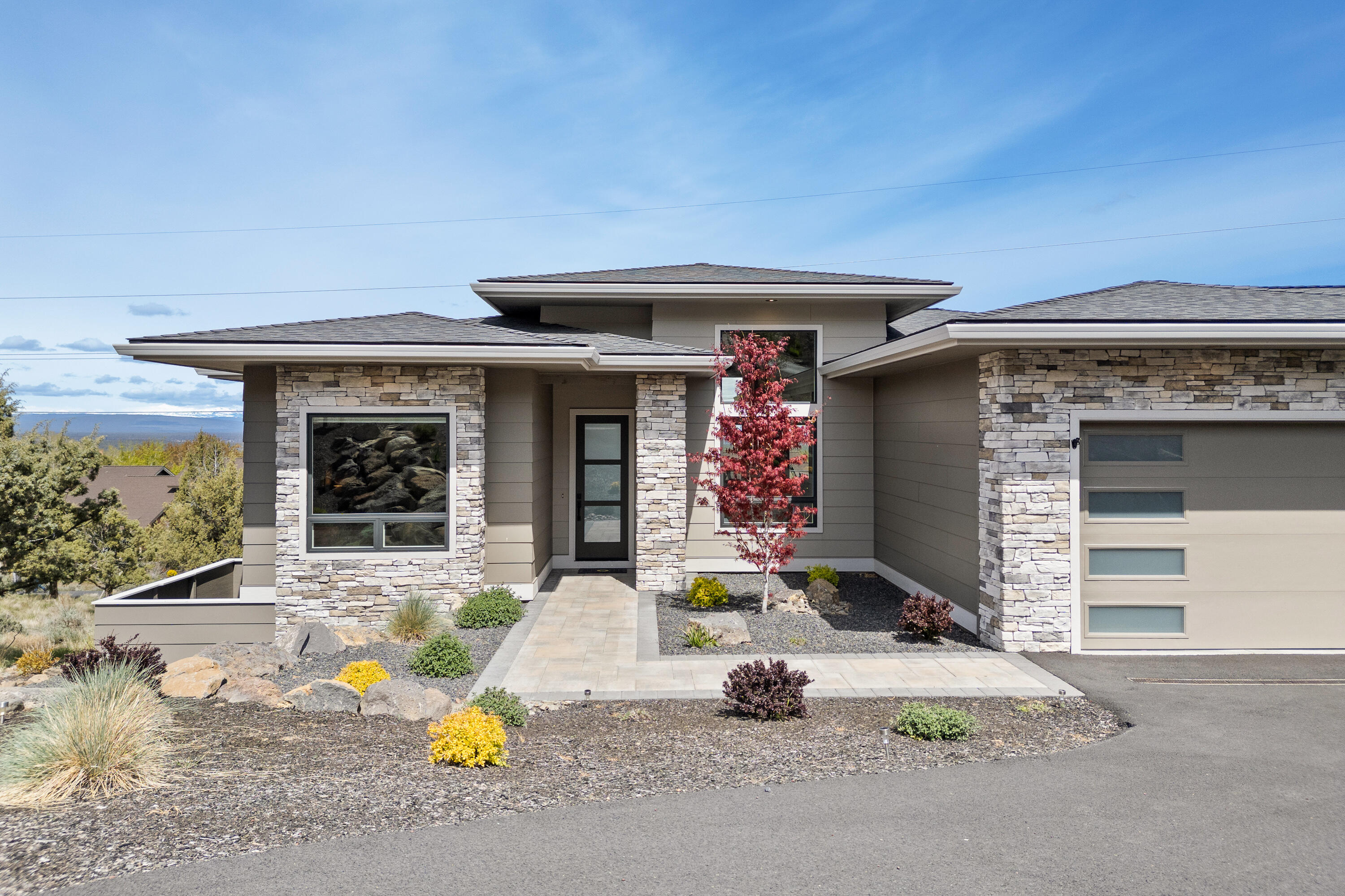 Highland View Loop, Redmond, OR 97756