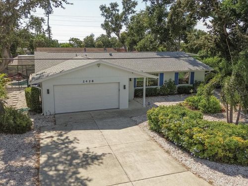 2428 Whippoorwill Cir, SARASOTA, FL, 34231-4638 | Card Image