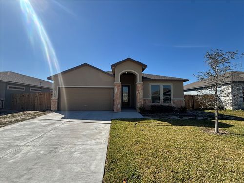 112 Guadalupe Palm Dr, Portland, TX, 78374-1124 | Card Image
