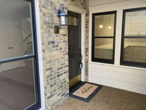 15-401 Bowling Ave, Nashville, TN, 37205-5103 | Card Image