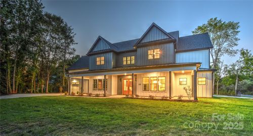 273 Spring Run Dr, Mooresville, NC, 28117-8133 | Card Image