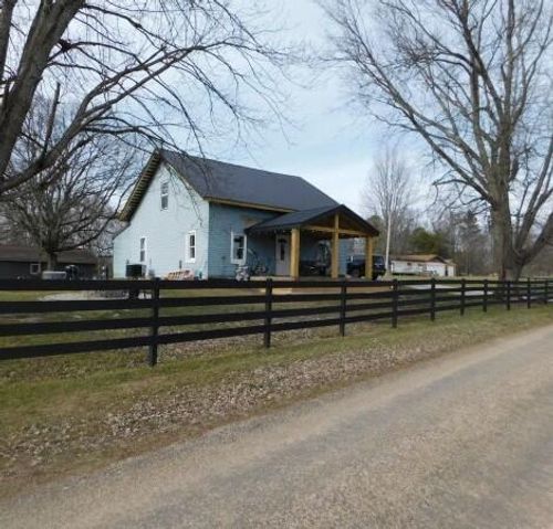 993 Tolliver Rd, Logan, OH, 43138-8709 | Card Image