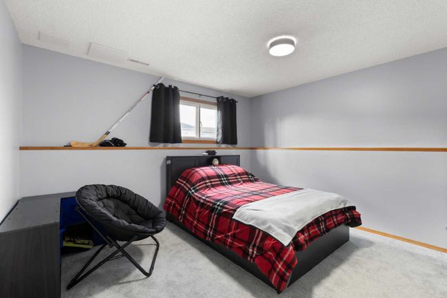 909 7 St Se, House detached with 4 bedrooms, 2 bathrooms and 2 parking in Redcliff AB | Image 22