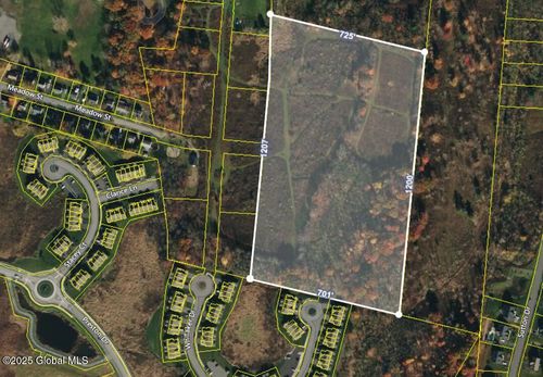 30 Landor Ln, Cohoes, NY, 12047-1006 | Card Image