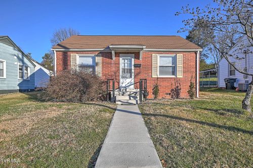 1405 Newton St, Bristol, VA, 24201-3743 | Card Image