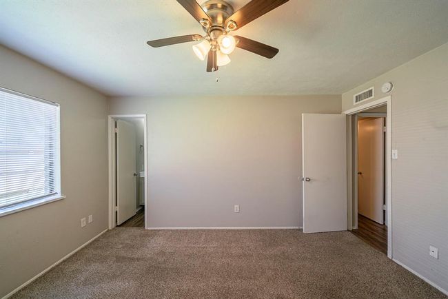22739 Millgate Dr, House other with 3 bedrooms, 2 bathrooms and 2 parking in Spring TX | Image 9