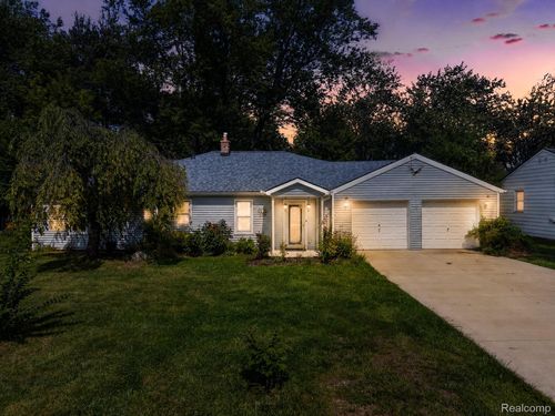 1832 Tamm Ave, Rochester Hills, MI, 48309-4209 | Card Image
