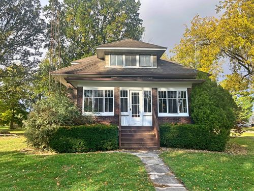 115 N Railroad St, Gardner, IL, 60424-7105 | Card Image