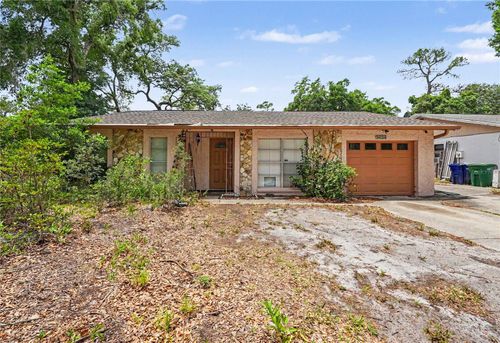 9624 Hidden Oaks Cir, Tampa, FL, 33612-7814 | Card Image