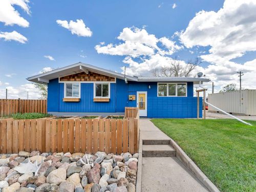 {{alt}} | Card Image