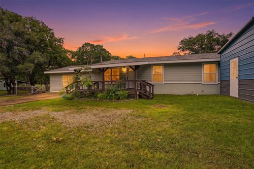 1724 E Crestway Dr, West Tawakoni, TX, 75474-3120 | Card Image