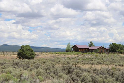 6 Sagebrush Rd, Tres Piedras, NM, 87577-8001 | Card Image