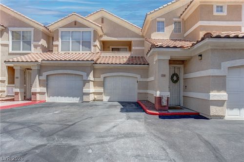 1077-5855 Valley Dr, North Las Vegas, NV, 89031-3631 | Card Image