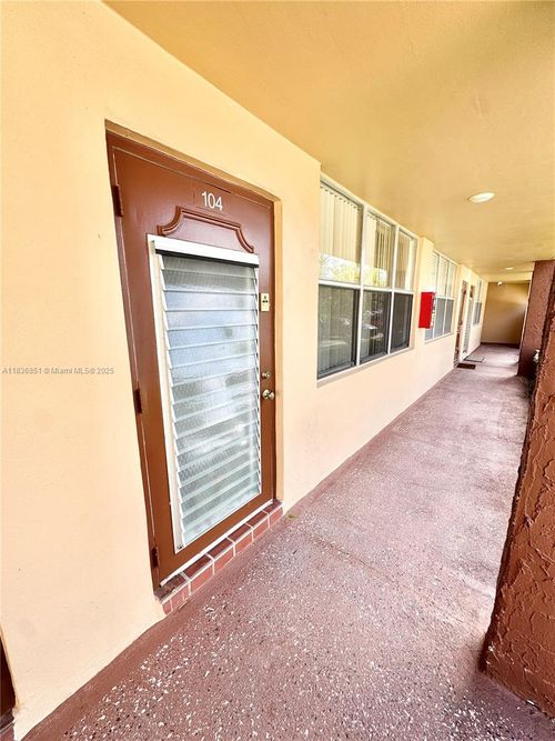 apt-104-9021 Sunrise Lakes Blvd, Sunrise, FL, 33322-6038 | Card Image