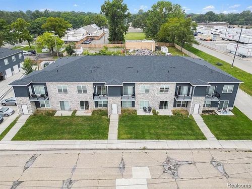 15-1251 E Woodward Heights Boulevard, Hazel Park, MI, 48030 | Card Image