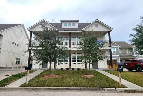 room-c-305 Poplar B Street, College Station, TX, 77840 | Card Image