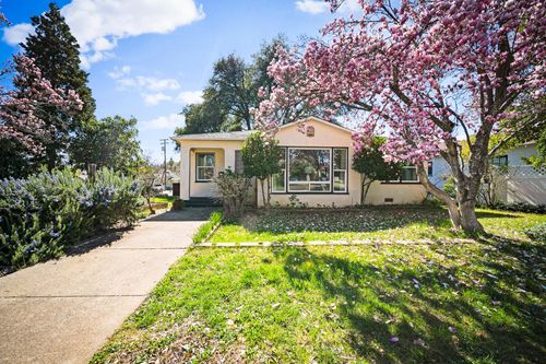 784 Lakeview Dr, Redding, CA, 96001-0317 | Card Image