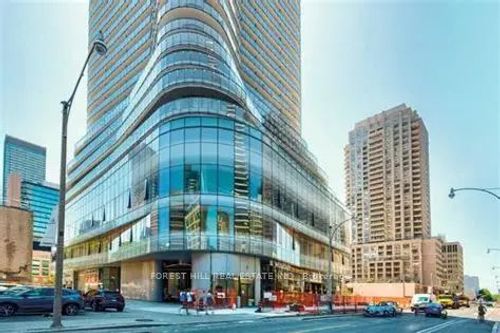 parking-15 Wellesley St W, Toronto, ON, M4Y0G7 | Card Image