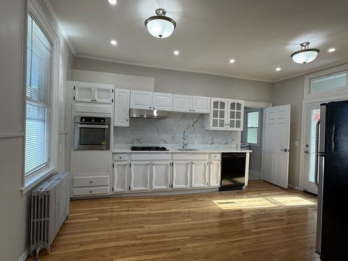 apt-1-6 Channing St, Newton, MA, 02458-1657 | Card Image