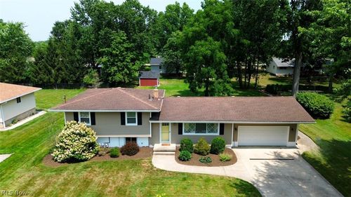 1031 Cessna Dr, Macedonia, OH, 44056-1107 | Card Image