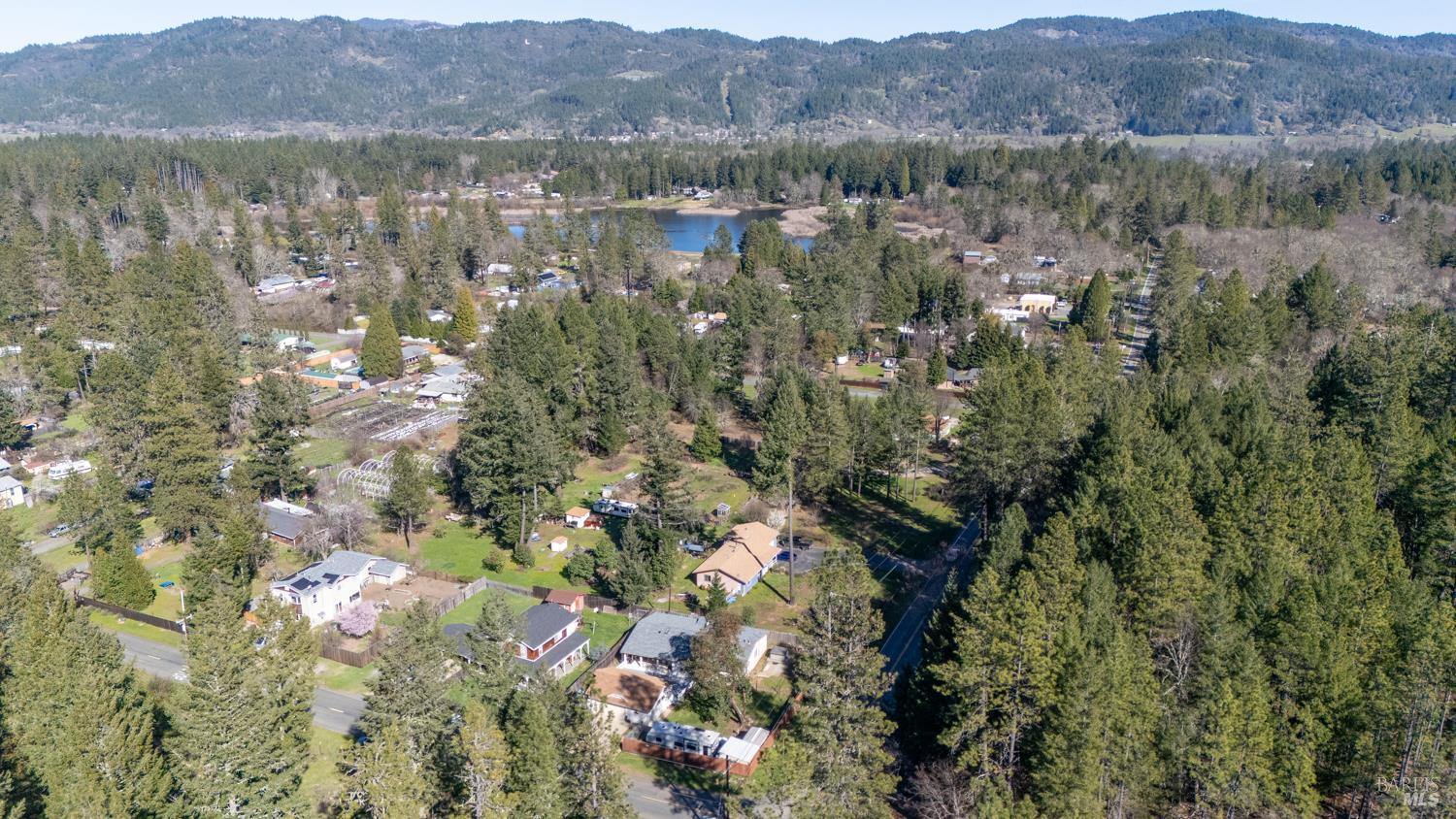 Residential in Laytonville 4