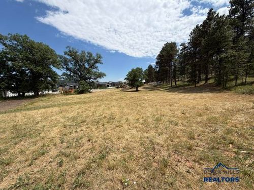 3542 Jarvis Ct, Sturgis, SD, 57785-9602 | Card Image