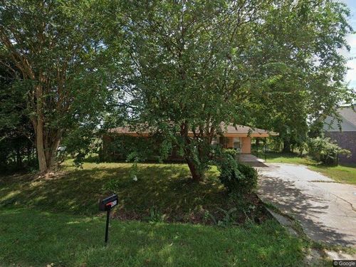 823 Brewton St, Natchitoches, LA, 71457-5470 | Card Image