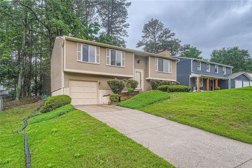 4470 Hopkins Lake Dr, Duluth, GA, 30096-4554 | Card Image