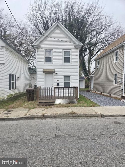 909 Pine St, CAMBRIDGE, MD, 21613-2731 | Card Image