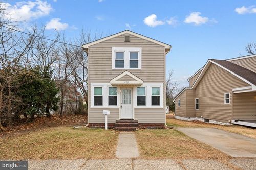 402 Hessian Ave, National Park, NJ, 08063-1528 | Card Image