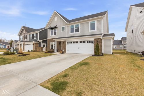 7323 Bailow Ln, Mccordsville, IN, 46055-9843 | Card Image