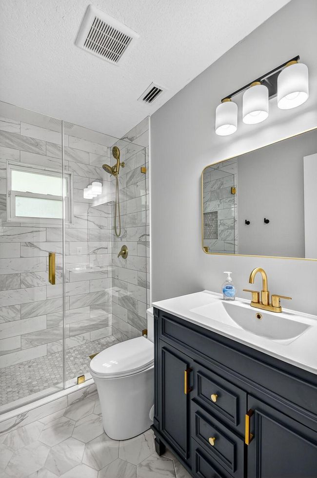 735 La Costa Way, House other with 3 bedrooms, 2 bathrooms and null parking in Lantana FL | Image 26