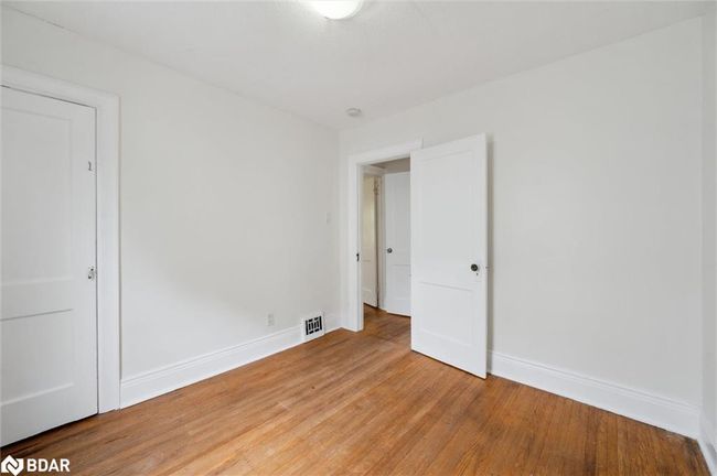 289 Houghton Ave S, House other with 3 bedrooms, 3 bathrooms and 5 parking in Hamilton ON | Image 25