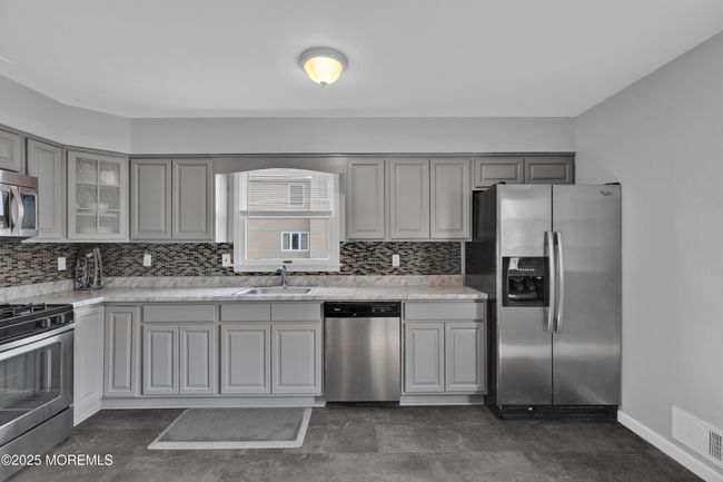810 7 Th St, House other with 3 bedrooms, 2 bathrooms and null parking in Union Beach NJ | Image 7