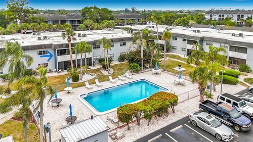 b206-5507 Fountain Lake Cir, BRADENTON, FL, 34207-3724 | Card Image