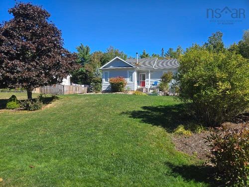 40 Silverwood Dr, Valley, NS, B6L4H9 | Card Image