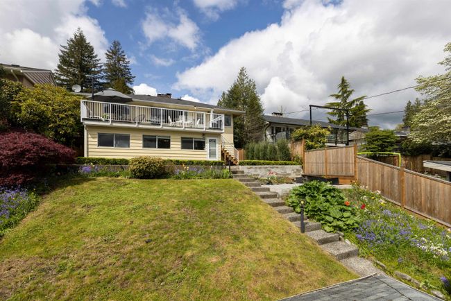 1231 Cloverley Street, House other with 5 bedrooms, 2 bathrooms and null parking in North Vancouver BC | Image 31