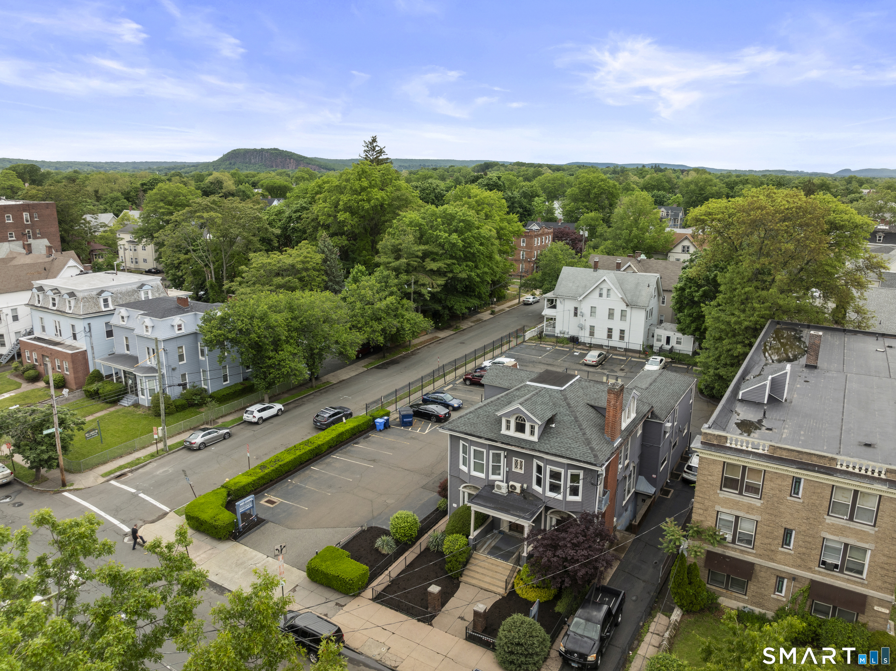 1481 Chapel St, New Haven, CT 06511