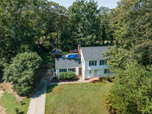 304 Hampshire Ct, Spartanburg, SC, 29301-5933 | Card Image