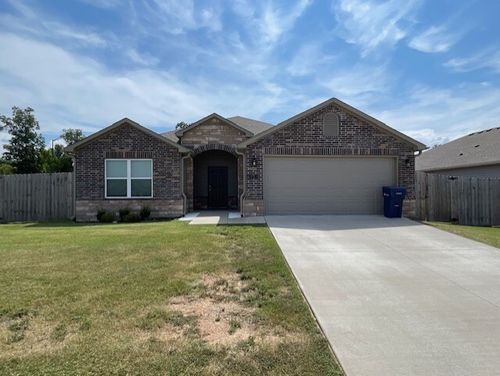 2506 E Fennec St, Siloam Springs, AR, 72761-5170 | Card Image