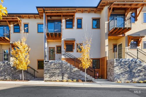 429 E Water Pocket Ln, Boise, ID, 83714-5108 | Card Image