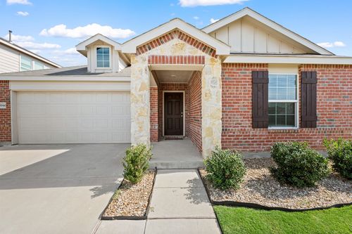 16044 Crews Ave, Haslet, TX, 76052-3856 | Card Image