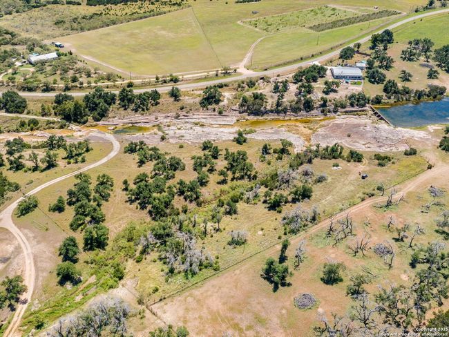 11890 Ranch Road 965, House other with 6 bedrooms, 4 bathrooms and null parking in Fredericksburg TX | Image 4