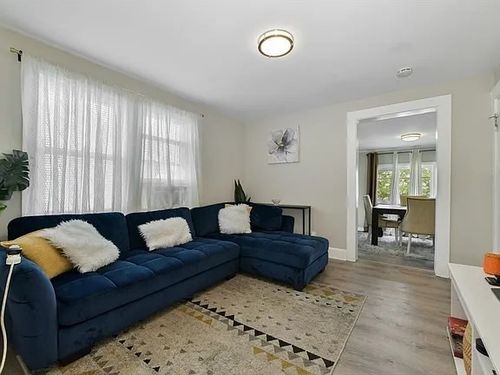 2-65-67 Lawn Ave, Quincy, MA, 02169-7336 | Card Image