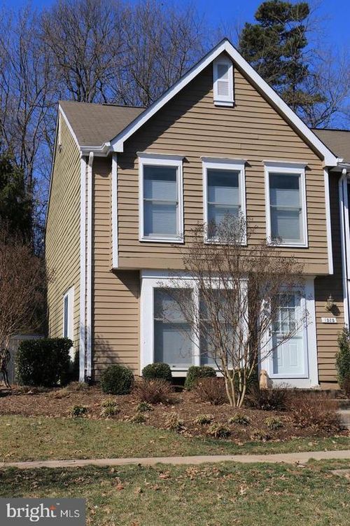 1535 Poplar Grove Dr, RESTON, VA, 20194-1734 | Card Image