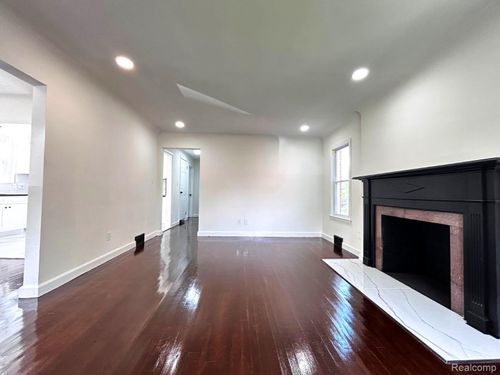 10029 Balfour Rd, Detroit, MI, 48224-2510 | Card Image