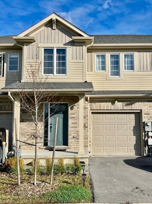 13-7945 Oldfield Rd, Niagara Falls, ON, L2G0Z4 | Card Image