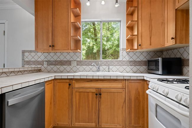 B - 3302 Doolin Dr, Home with 2 bedrooms, 2 bathrooms and 2 parking in Austin TX | Image 6